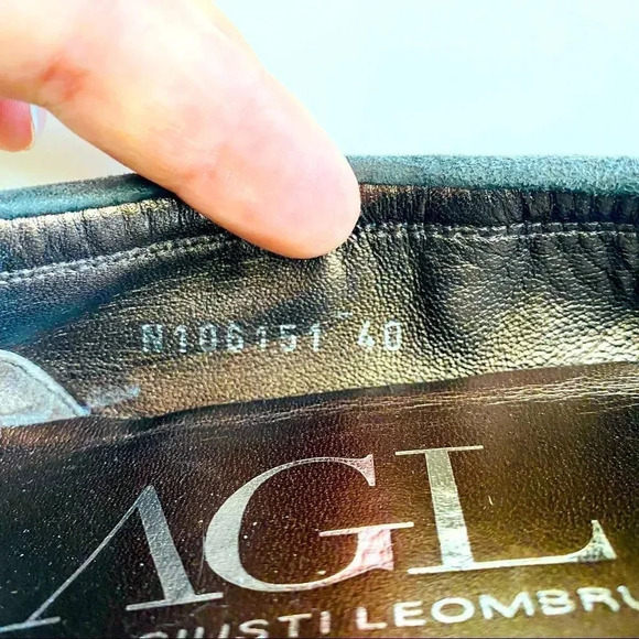 AGL Attilio Giusti Leombruni ‘Bar’ Suede Leather Wedge Pumps - Picture 7 of 8